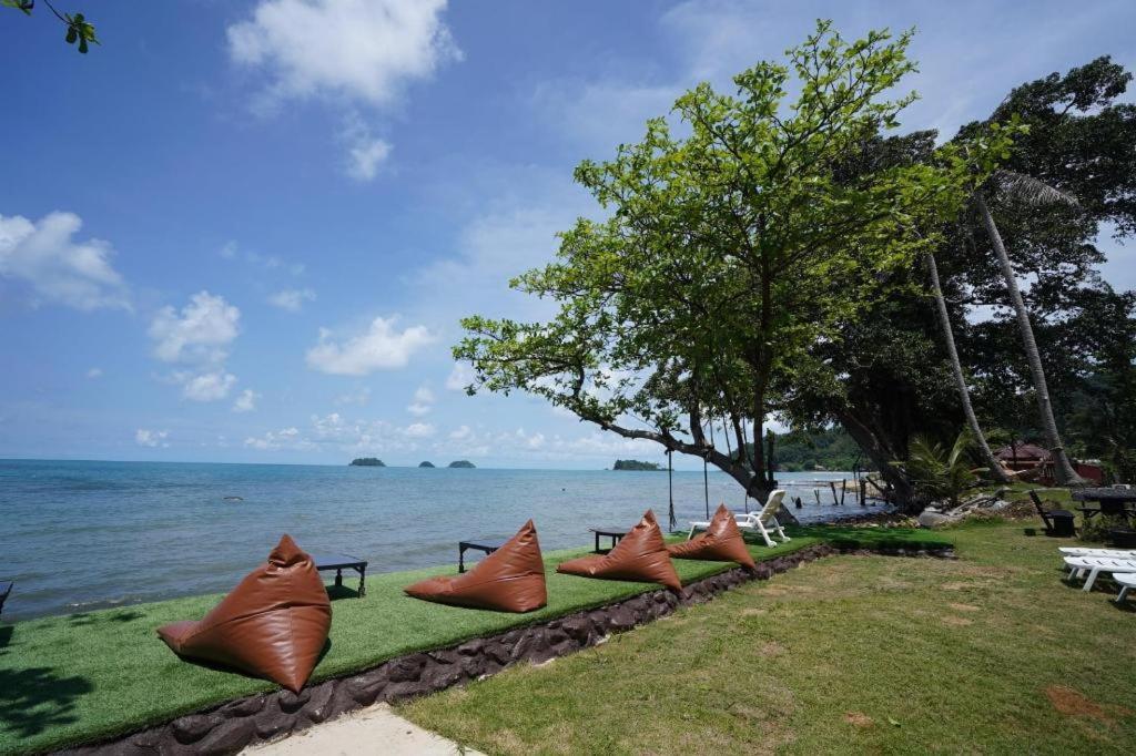 Sea Flower Resort Koh Chang Exterior photo