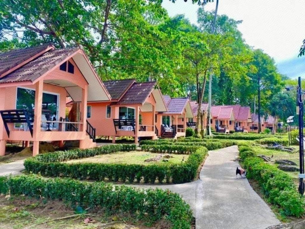 Sea Flower Resort Koh Chang Exterior photo